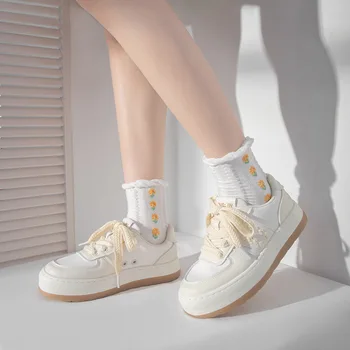 2023 Nova moderna ženska obuća za desktop igara, prozračna tanke cipele, vodootporan male bijele cipele, tenisice za slobodno vrijeme, obuća za žene