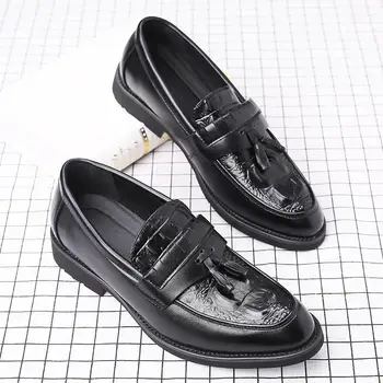 Proljetna muška obuća 2023 godine, Nova muška sportska i casual cipele od crne kože u britanskom stilu, Univerzalni službena poslovna moda cipele