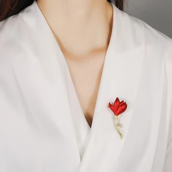 Modni Преувеличенный Atmosferski vještački dijamant, Biser bijeli Buket, gornji dio ženske odjeće, Individualnost, Funky Broš u obliku Crvenog Cvijeta Za Žene, Najverovatnije Poklon