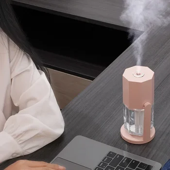 Sa šarenim ночниками Mini stolni pročišćivač zraka 240 ml Rotirajući ultrazvučni auto туманообразователь USB ovlaživač zraka za dom